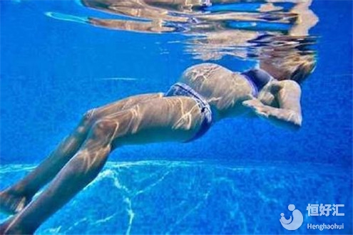 水中分娩雖好，但這4種人不宜采用，請注意！